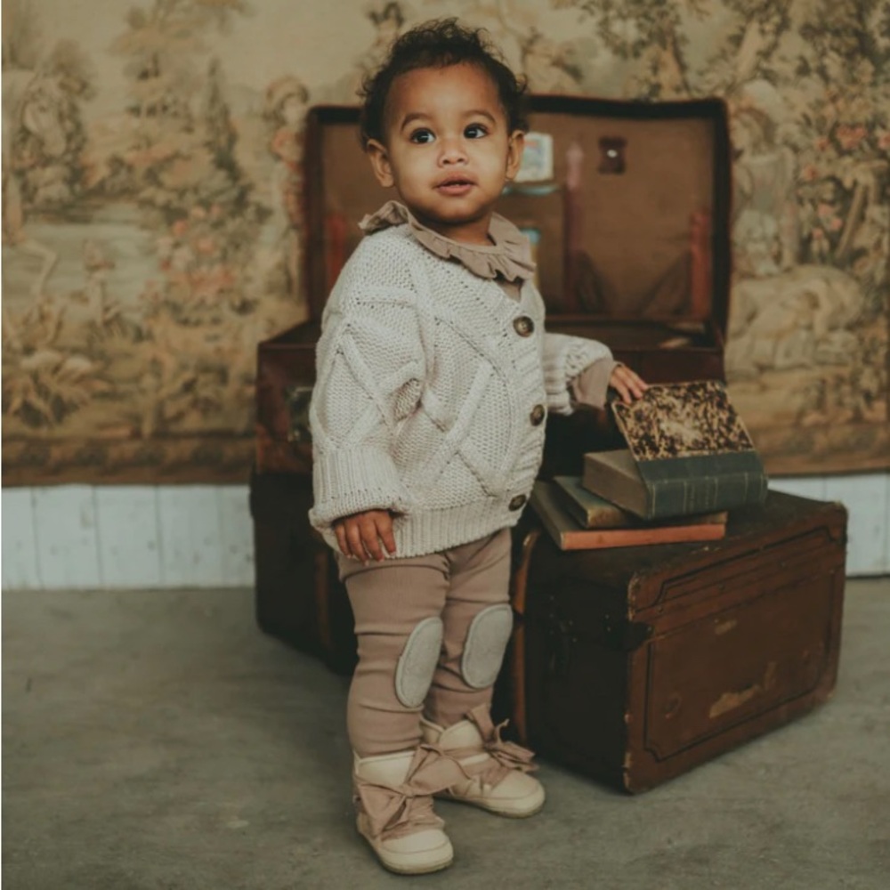 DONSJE Vavida Cardigan | Lily White Size 12-18M